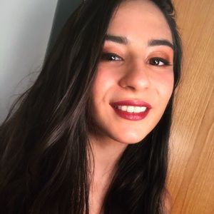 Meet your Posher, Veronica